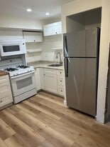Building Photo - 2016 NE 14th Ct
