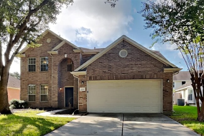 Primary Photo - 10307 Summit Bridge Ln