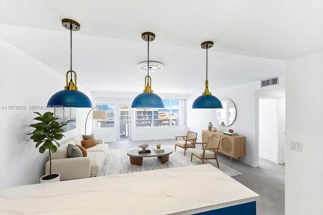 Building Photo - 3111 N Ocean Dr