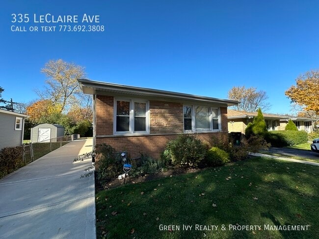 Primary Photo - 335 Leclaire Ave