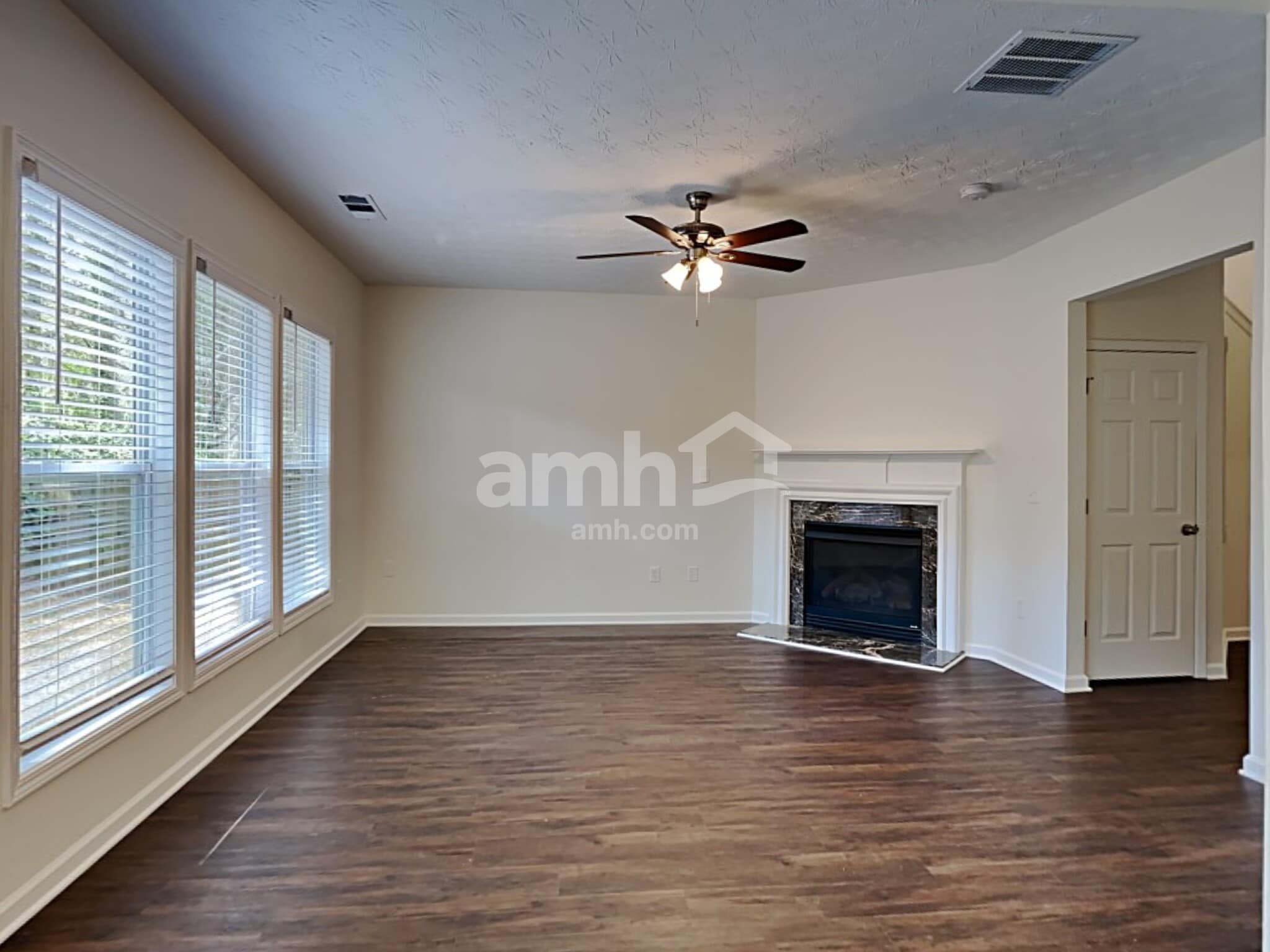 Building Photo - 4294 Windale Dr NW