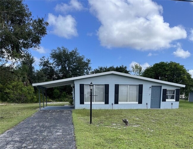 Building Photo - 3065 Lake June Blvd