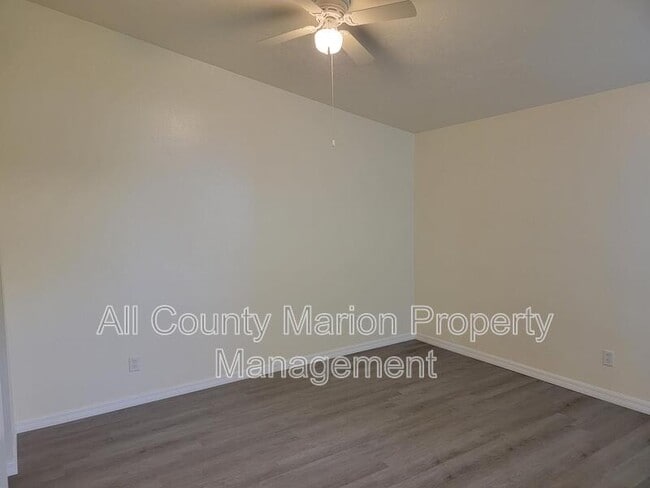 Building Photo - 10484 SW 85th Ct