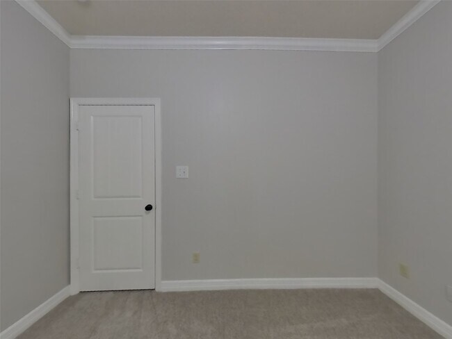 Building Photo - 103 Lullaby Ln