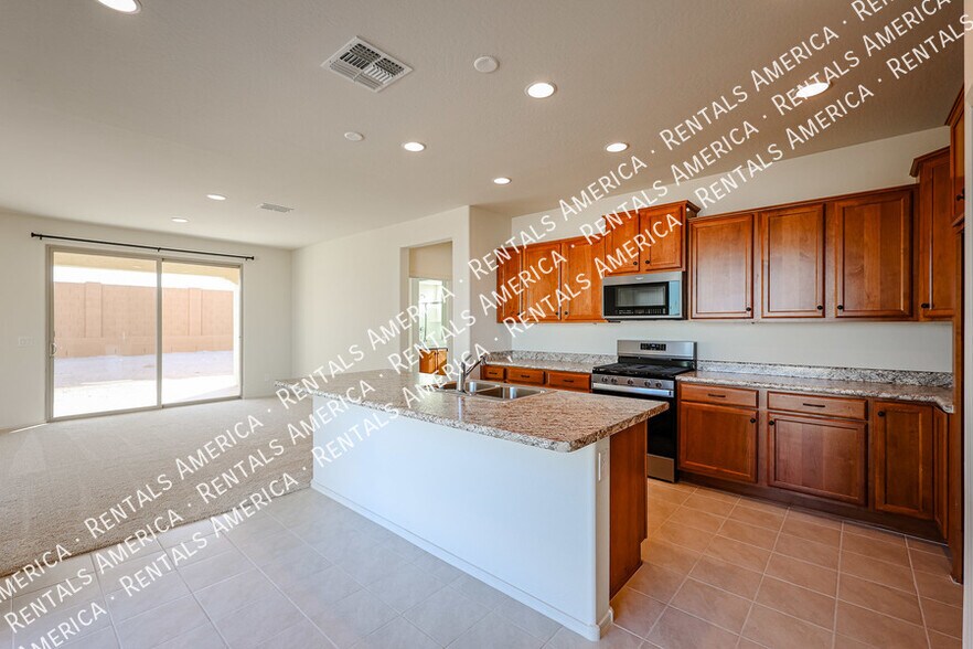 Building Photo - 18675 N 268th Ave