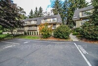 Building Photo - 9900 NE 124th St