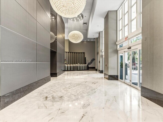 Building Photo - 951 Brickell Ave