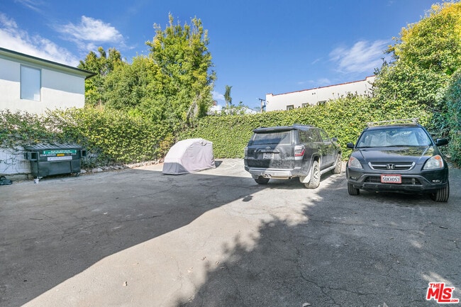 Building Photo - 2435 2nd St