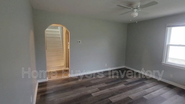 Building Photo - 236 Hilton Ave