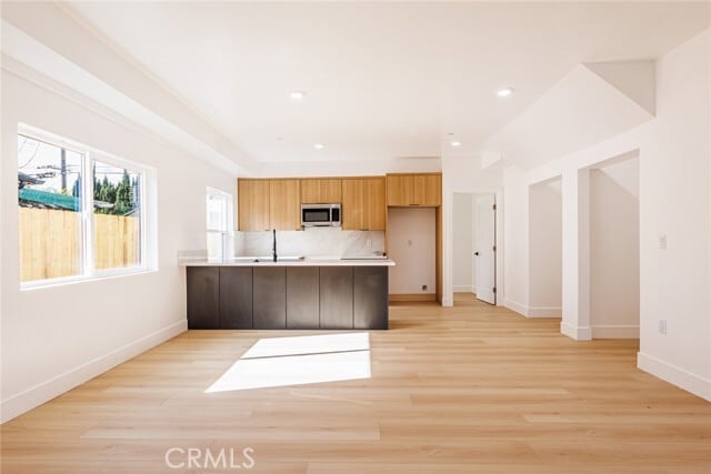 Building Photo - 1557 S Ogden Dr