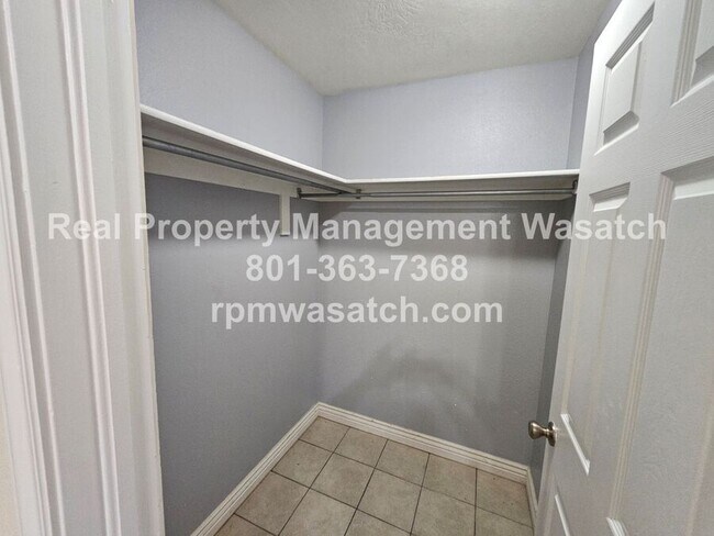 Building Photo - 8051 Copperfield Pl