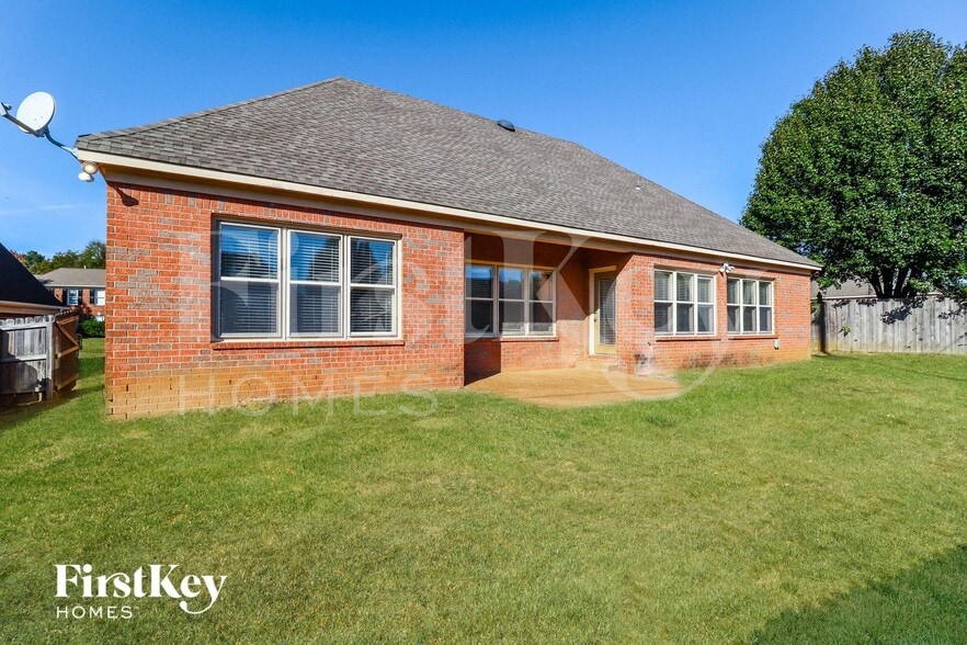 Building Photo - 9297 Sarsen Dr