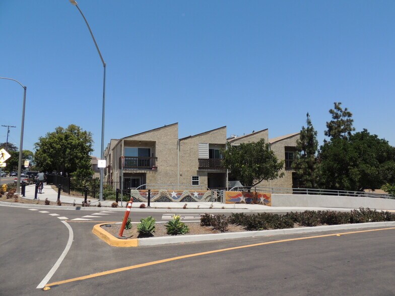 Building Photo - 1127 D Ave