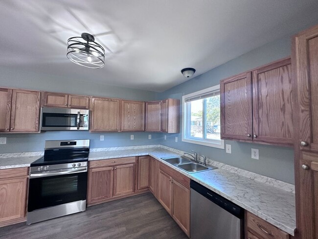 Building Photo - 149 Oyster Ln