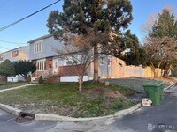 Building Photo - 249 Olsen St