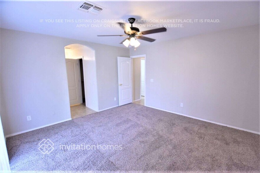 Building Photo - 8934 W Encanto Blvd