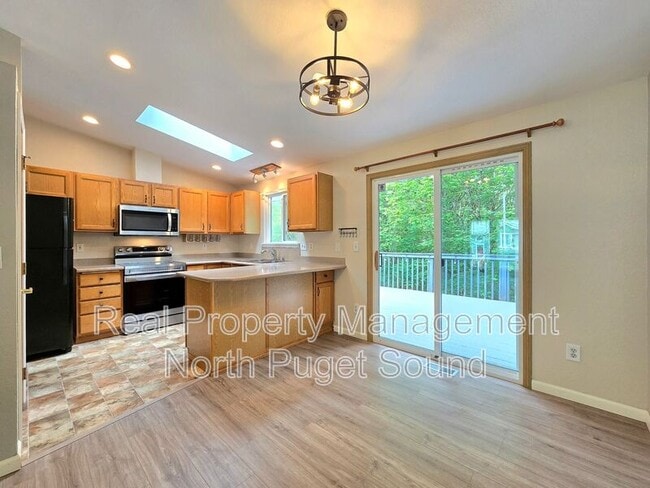 Building Photo - 1805 131st Dr NE