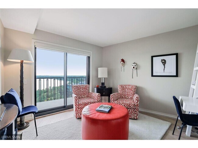 Building Photo - 2950 Dean Pkwy