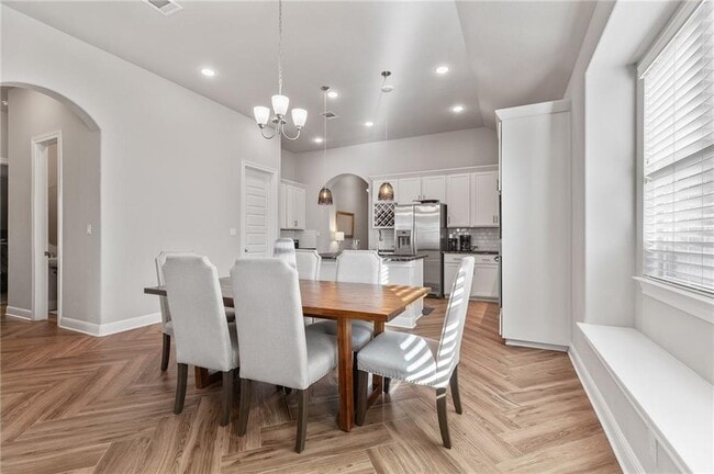 Building Photo - 2925 Mossy Springs Dr