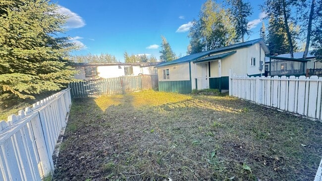 Building Photo - 859 Runamuck Ave