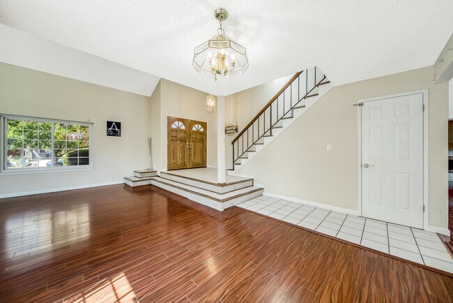 Building Photo - 35216 Wycombe Pl