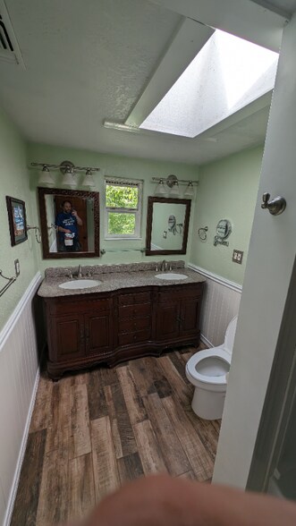 Building Photo - 3274 Highland Ave