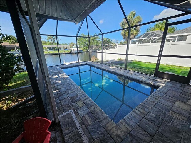 Building Photo - 18385 Hottelet Cir