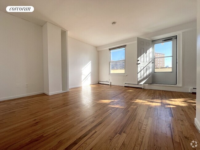 Building Photo - 3401 Riverdale Ave