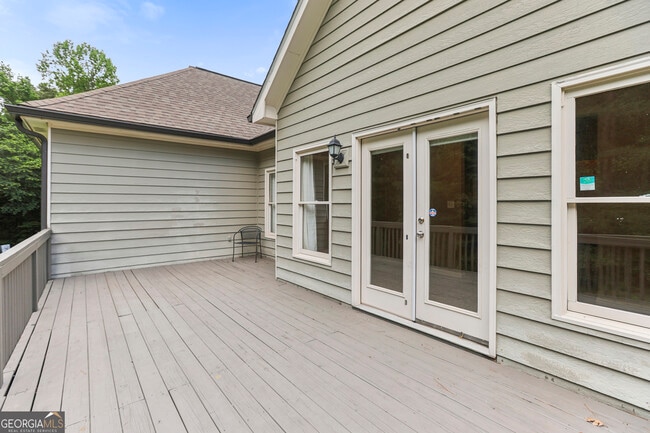 Building Photo - 70 Indian Bluff Dr