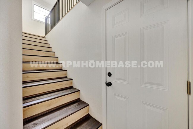 Building Photo - Fully Renovated 5-Bedroom Home with Modern...