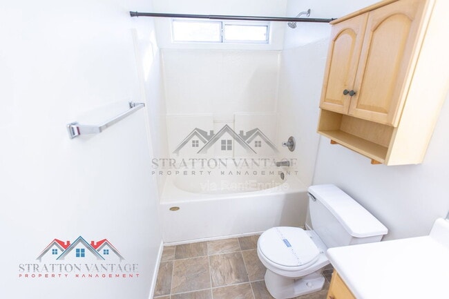 Building Photo - 2701 W Jasper Ave