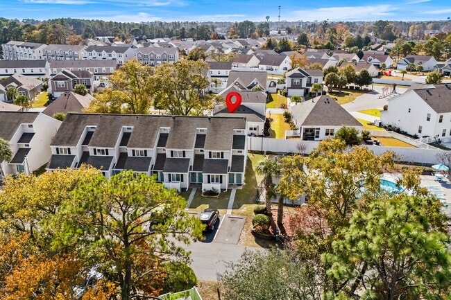 Building Photo - Now Allowing 1 small dog under 30Lbs - Spacious 2 bed/2 bath Deer Creek Villas-Surfside