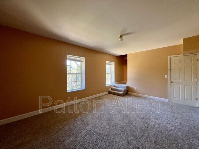 Building Photo - 5 Robert Allman Rd