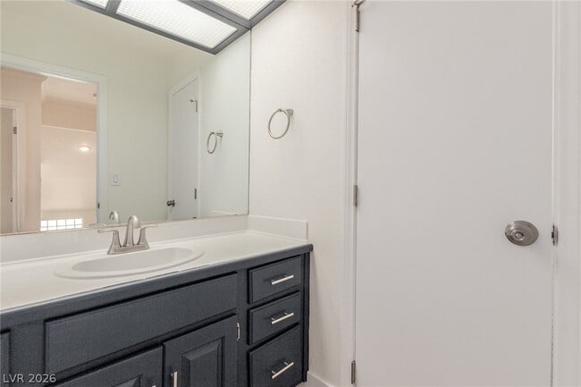 Building Photo - 861 Vegas Valley Dr