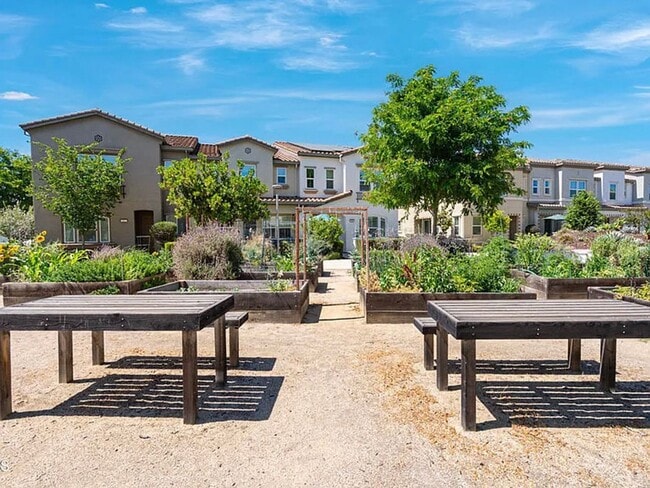 Building Photo - COMING SOON! 3/2.5 in Morgan Hill