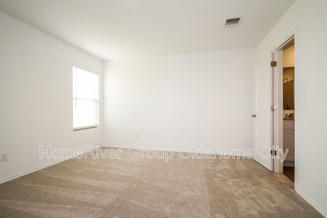 Building Photo - 3740 Palmetto Blf Dr