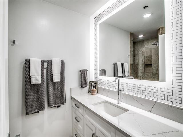 Building Photo - 5909 Luther Ln