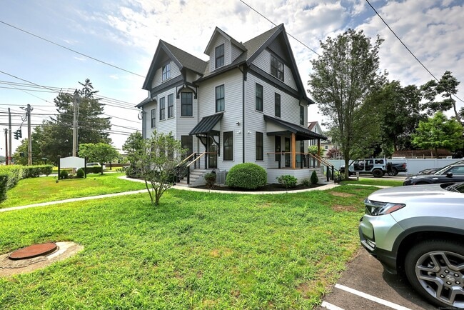 Building Photo - 135 Gulf St