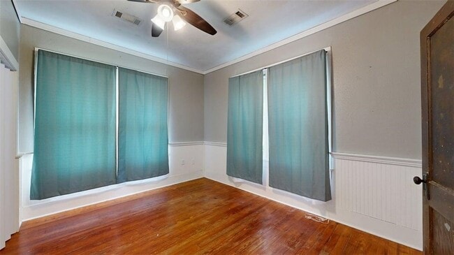 Building Photo - 307 Brogdon St