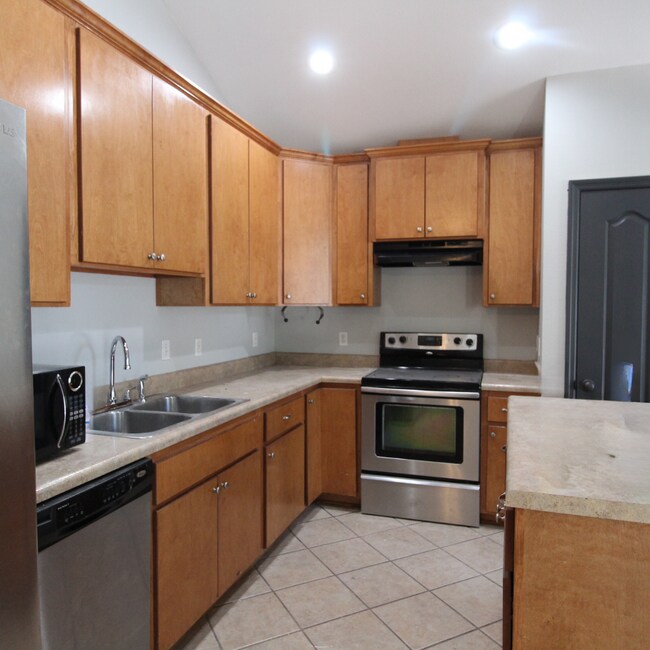 Building Photo - 3-Bedroom Coming Soon In June!