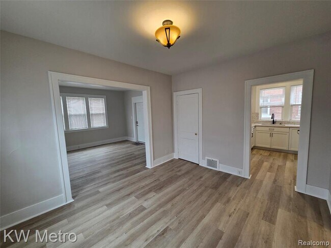 Building Photo - 224 Fielding St