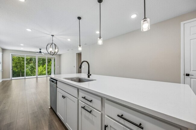 Building Photo - 75565 Blackbird Dr