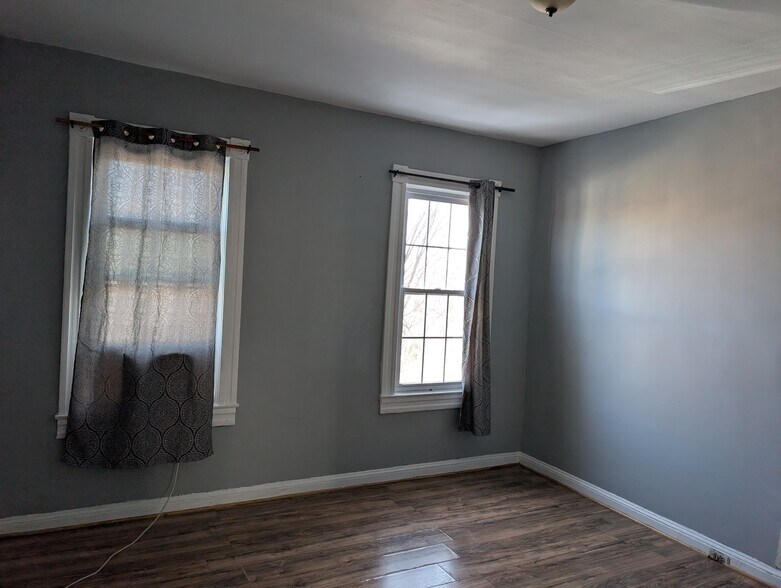 Building Photo - 2409 McElderry St