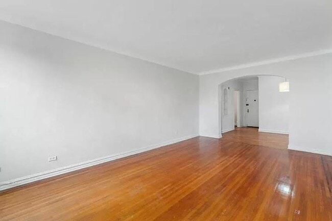Building Photo - 811 Cortelyou Rd