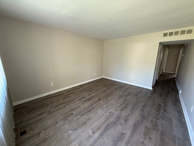 Building Photo - Renovated 3-Bedroom Ranch with 2-Car Garag...