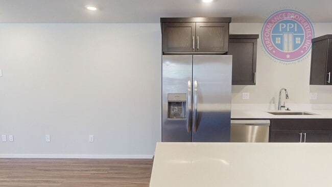 Building Photo - New Construction, Spring Creek / Stylish T...