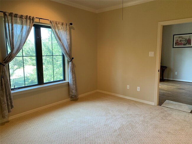 Building Photo - 5031 Cheena Dr