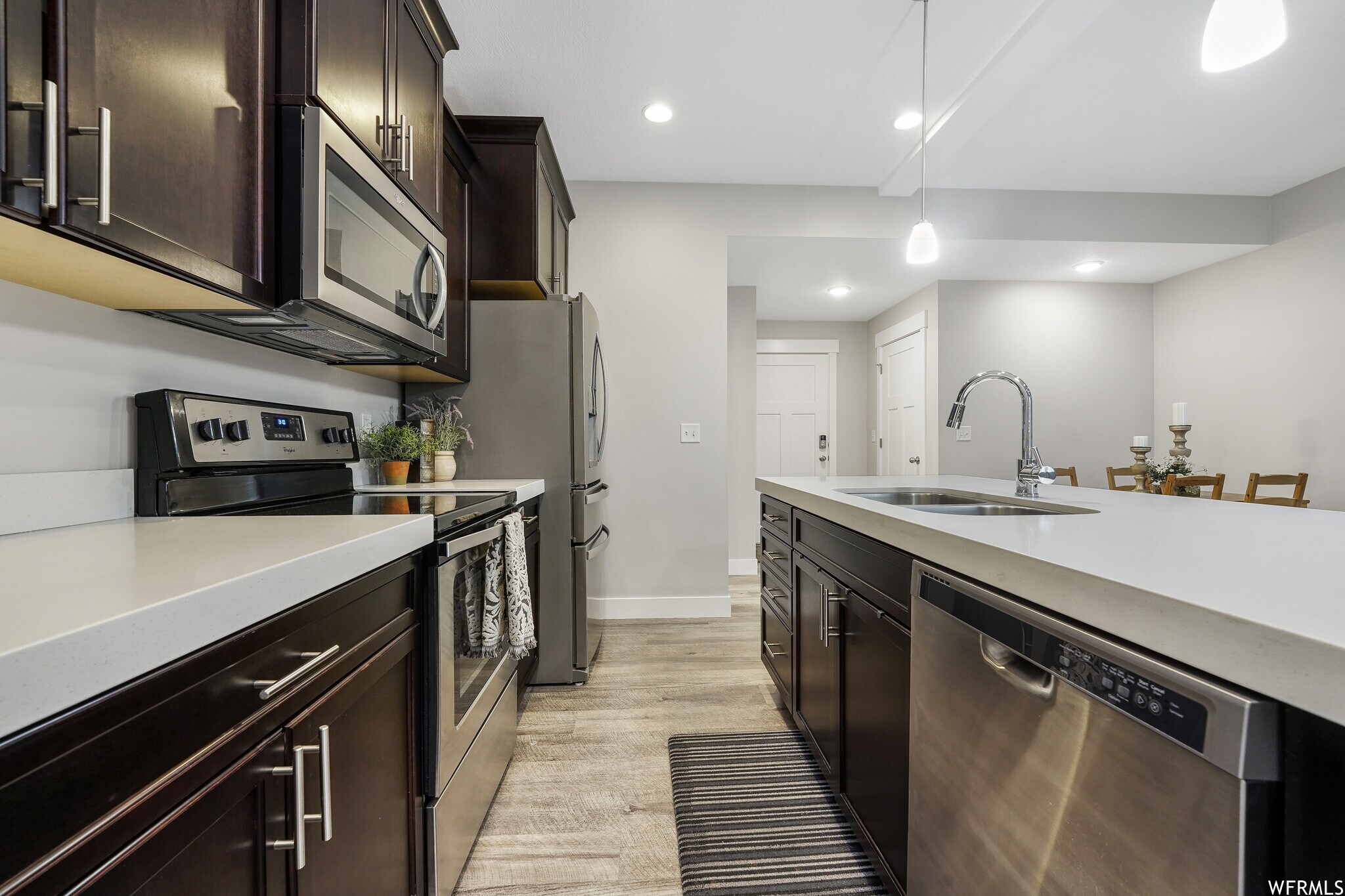 Kitchen - 9288 S Castlebury Ct