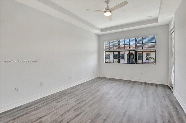 Building Photo - 11549 SW 13th Ct