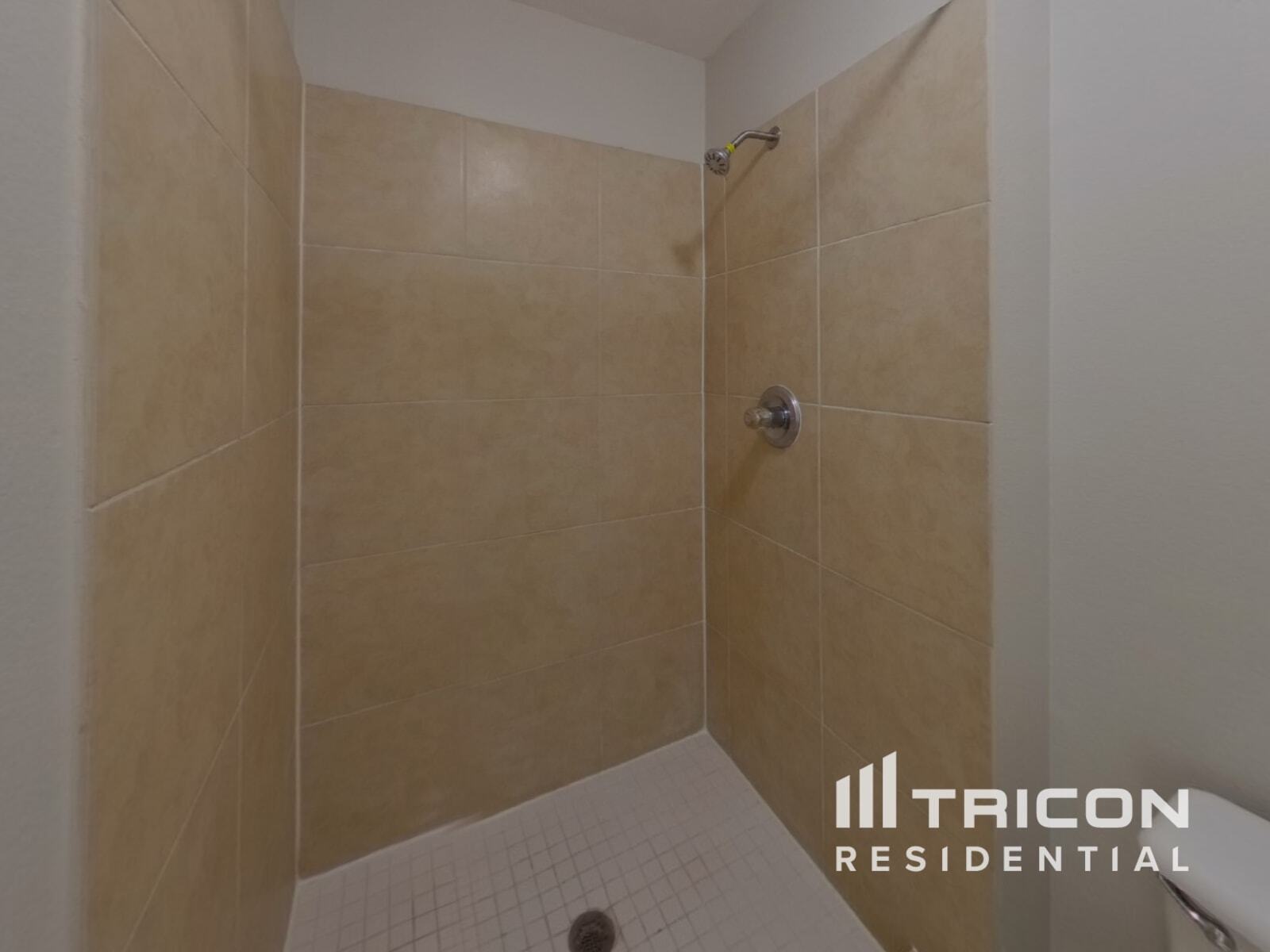 Building Photo - 321 Placid Lake Dr